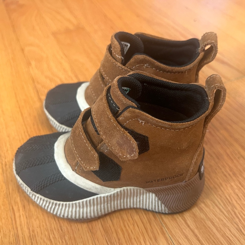 Kids Sorel Waterproof Brown and Black Shoes